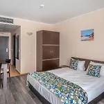 Royal Marina فندق 3*