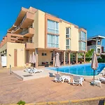 فندق Royal Marina