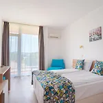 Royal Marina فندق تشيرنوموريتس