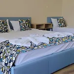Royal Marina تشيرنوموريتس