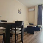 Royal Marina تشيرنوموريتس