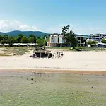 Royal Marina فندق تشيرنوموريتس