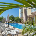 فندق Royal Marina