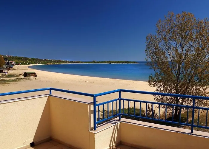 Хотел Royal Marina 3*