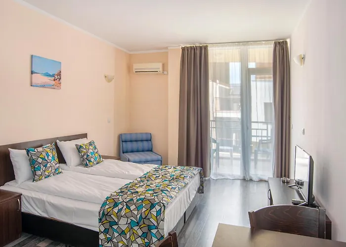 Хотел Royal Marina