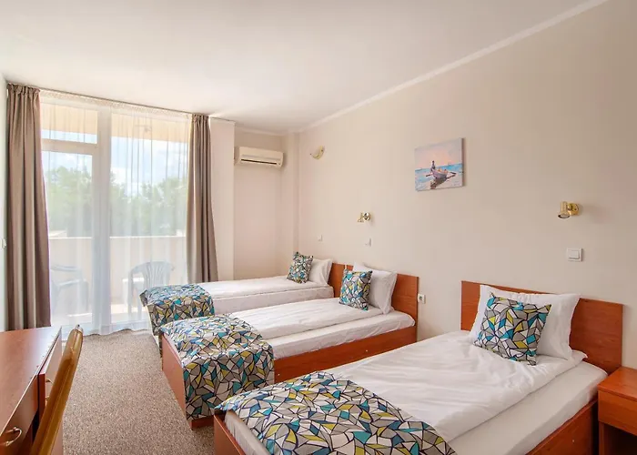 Royal Marina Хотел 3*