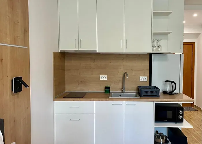 Хотел Royal Marina 3*