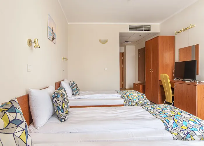 Хотел Royal Marina